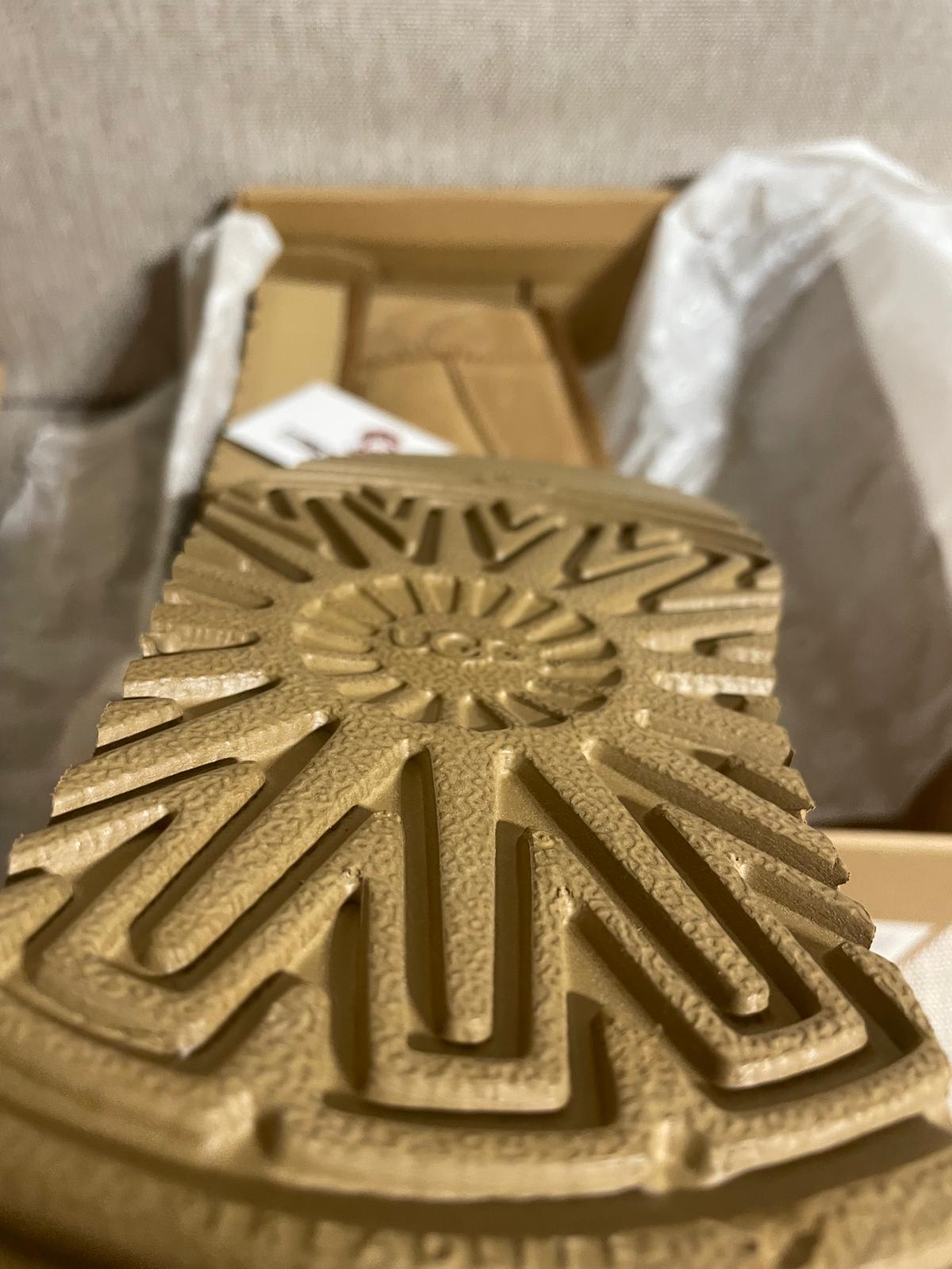 Ghete UGG Mini Platform Classic